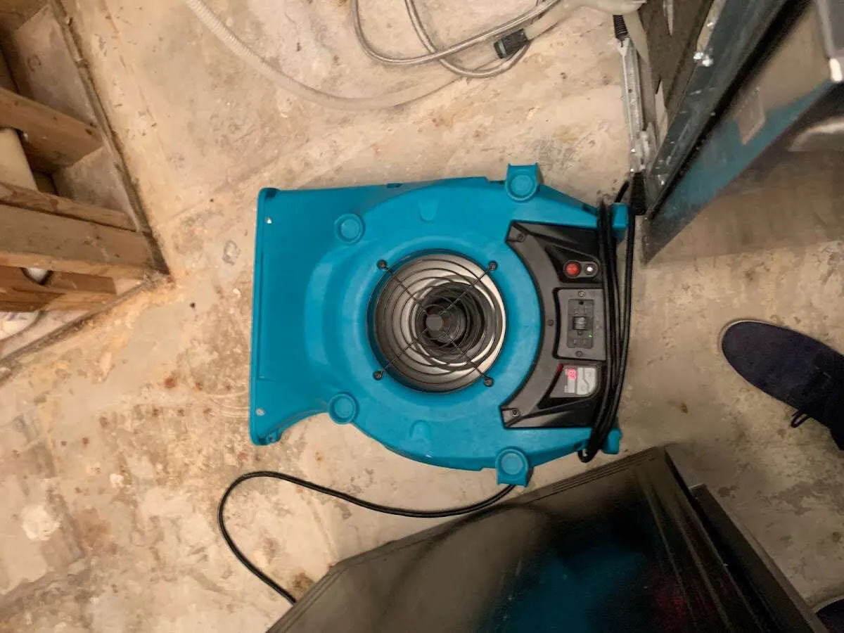 Air mover drying equipment for Mold Remediation & Removal in Monmouth